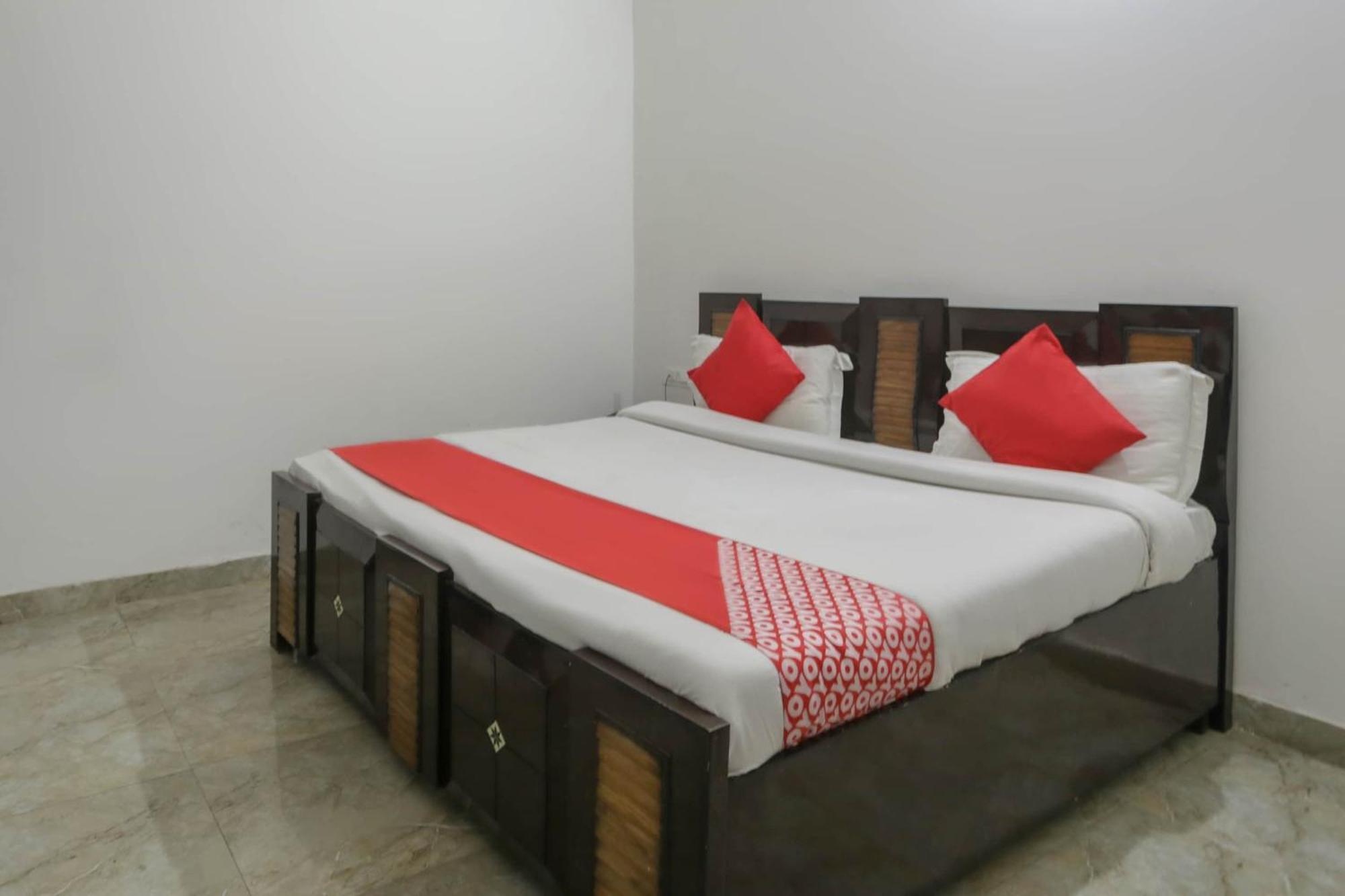 Hotel O Aarush Jhajhar Екстер'єр фото