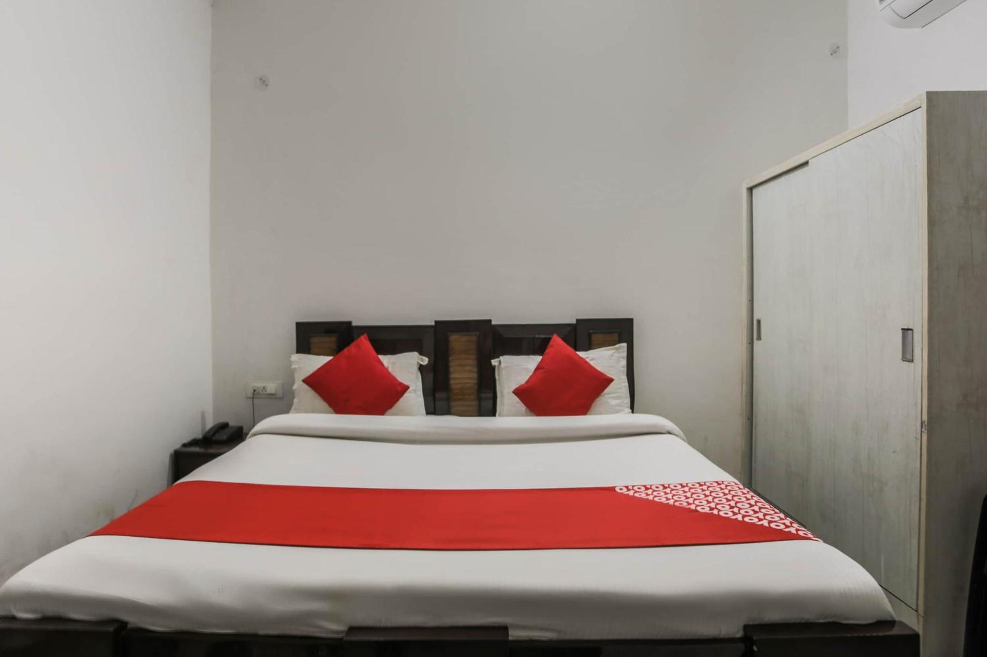 Hotel O Aarush Jhajhar Екстер'єр фото