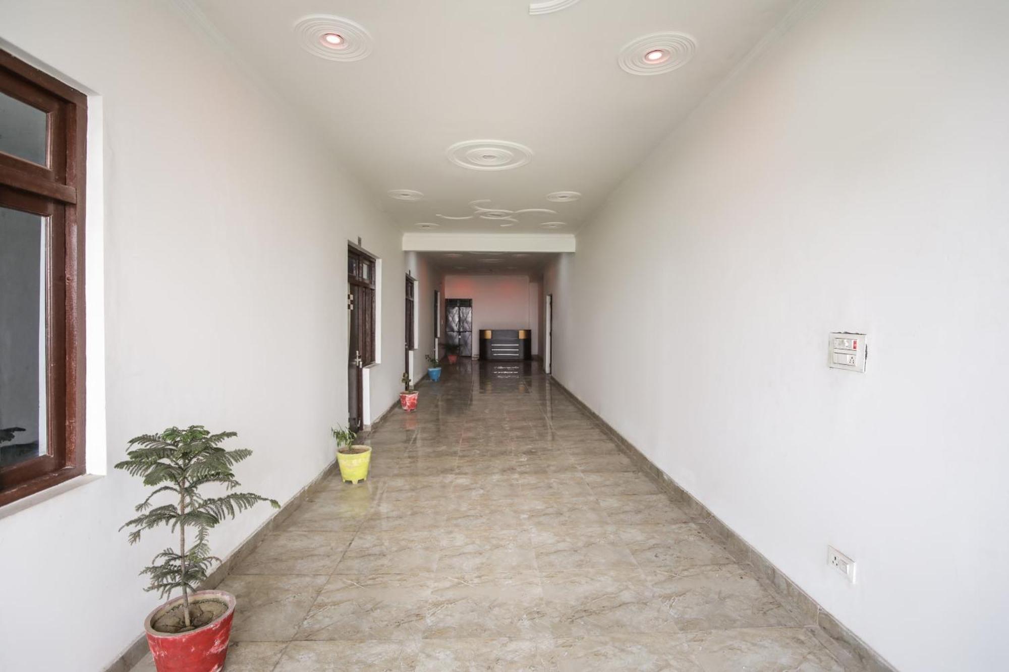 Hotel O Aarush Jhajhar Екстер'єр фото