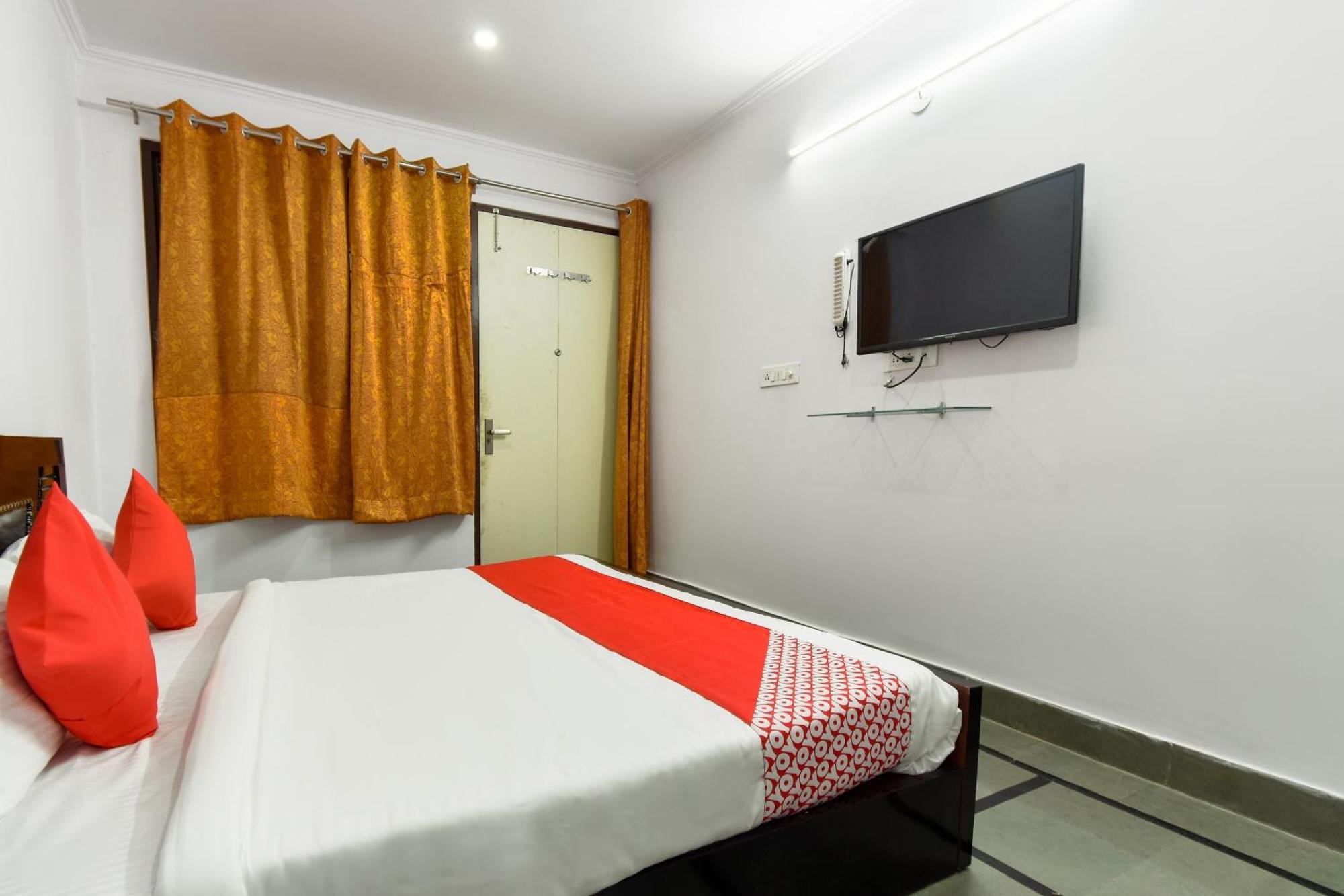 Hotel O Aarush Jhajhar Екстер'єр фото
